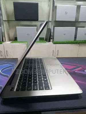 Laptop ASUS X45A 4GB Intel Core I3 HDD+SSD 128GB