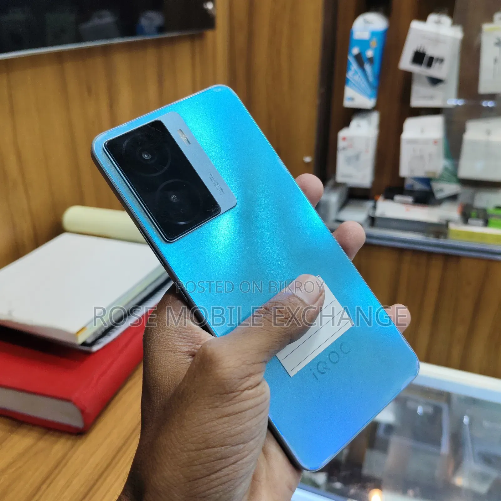 Vivo iQOO 128 GB Blue