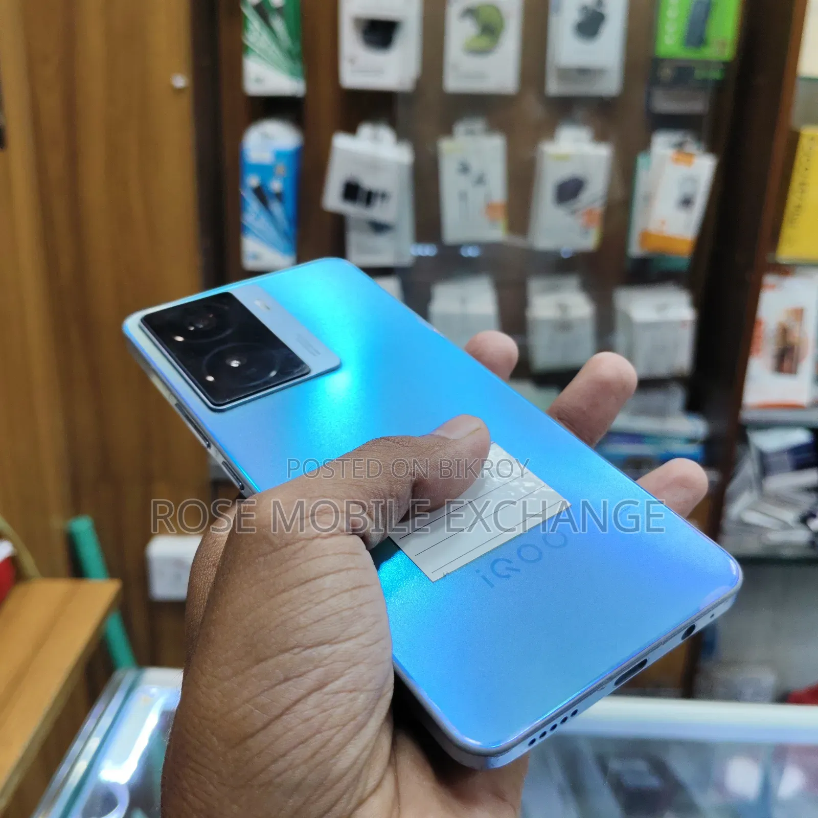 Vivo iQOO 128 GB Blue