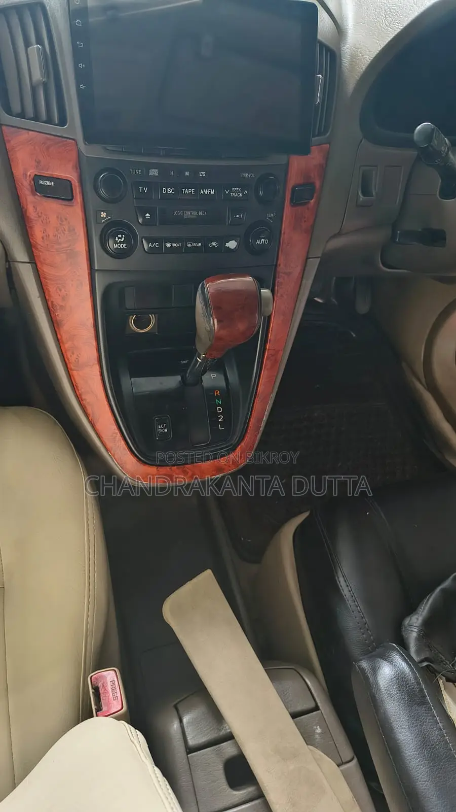 Toyota Harrier AIRS 2001 Gold