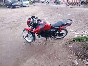 TVS Apache RTR 160 2v Refresh X-connect 2022 Red