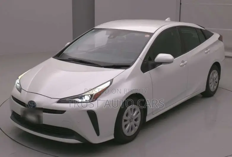 Toyota Prius 2021 Pearl