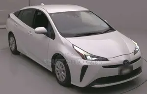 Toyota Prius 2021 Pearl