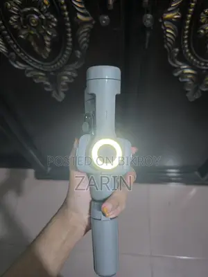 The Aochuan Smart X 3-Axis Smartphone Gimbal Stabilizer)