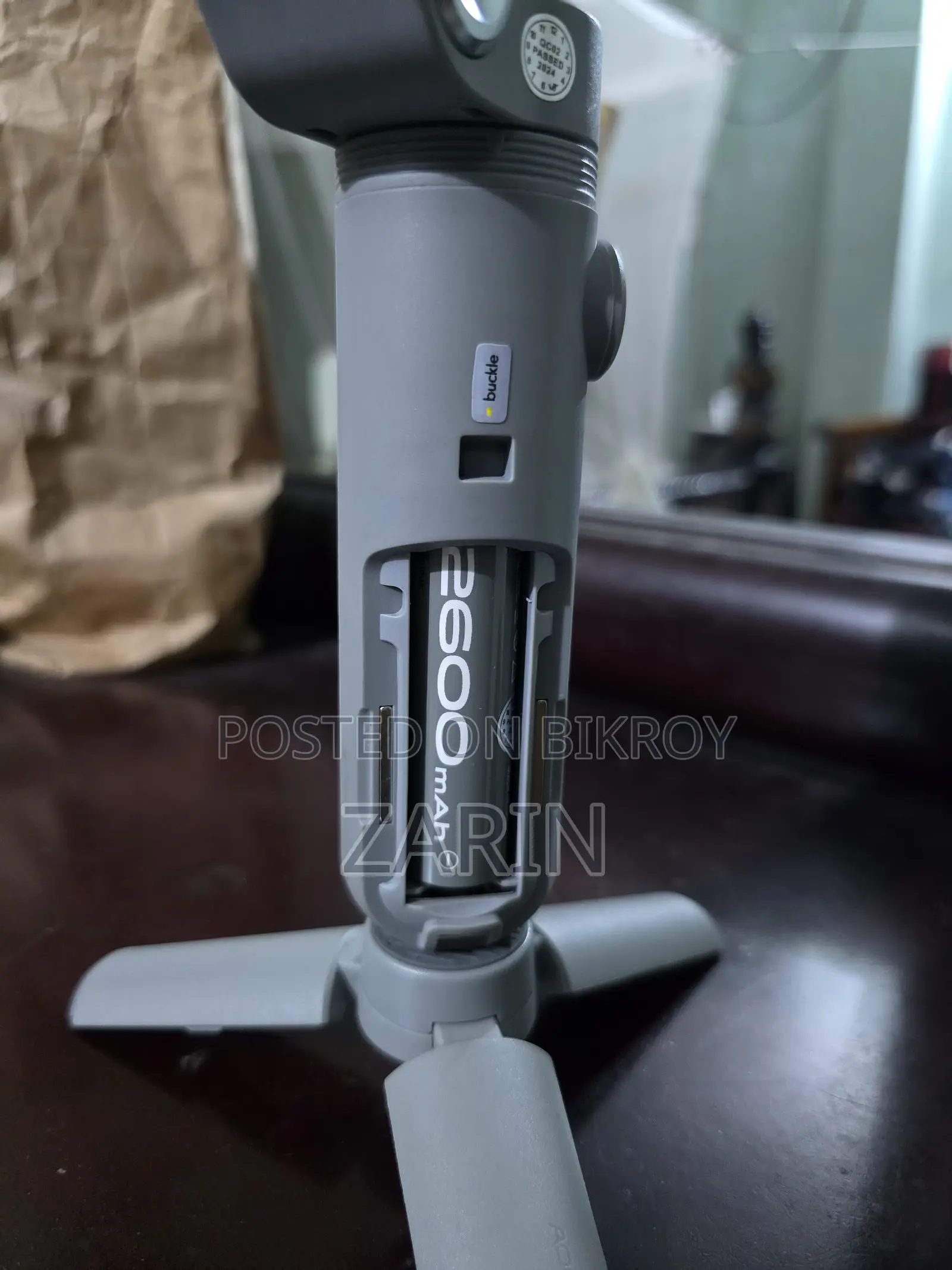 The Aochuan Smart X 3-Axis Smartphone Gimbal Stabilizer)
