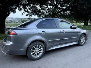 Mitsubishi Lancer 2016 Gray