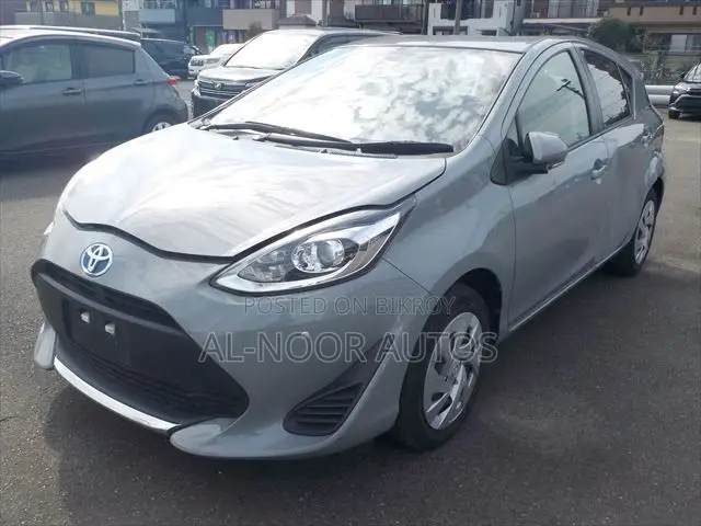 Toyota Aqua 2021 Gray