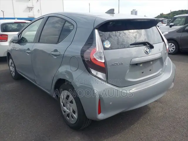 Toyota Aqua 2021 Gray