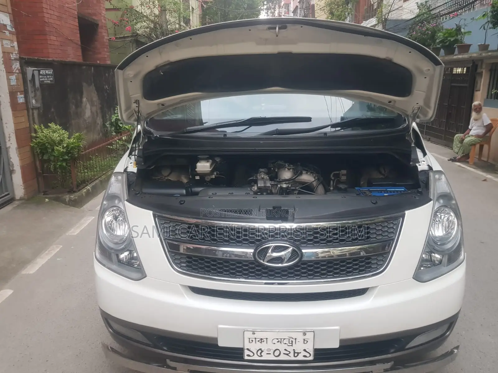 Hyundai H300 2010 White