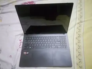 Laptop ASUS Vivobook S 16 24GB AMD Ryzen SSD 1T
