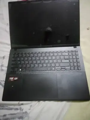 Laptop ASUS Vivobook S 16 24GB AMD Ryzen SSD 1T