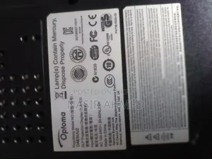 একটি Optoma ES 550 DLPপ্রজেক্টর বিক্রয় হইবে