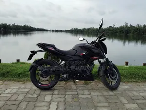 Bajaj Pulsar N160 2023 Black