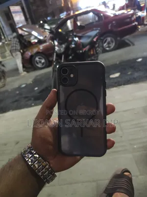 অ্যাপল আইফোন ১১ ১২৮ জিবি ব্ল্যাক
