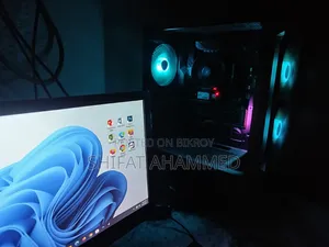 Desktop Computer 8GB AMD Ryzen 5 SSD 512GB