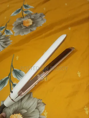চুল সোজা করার যন্ত্র (Hair Straightener)