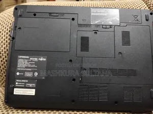 Laptop Fujitsu Lifebook LH531 4GB Intel Core I3 HDD 320GB