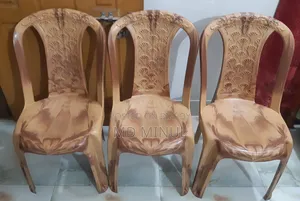 চেয়ার বিক্রি হবে