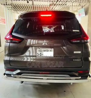 Mitsubishi Xpander Cross 2019 Brown