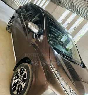 Mitsubishi Xpander Cross 2019 Brown