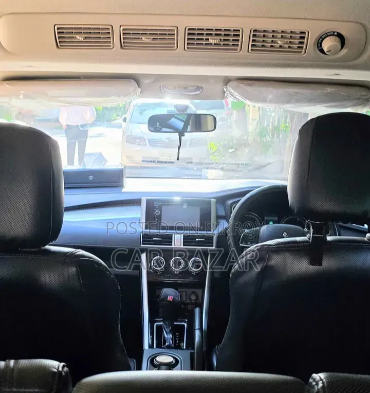 Mitsubishi Xpander Cross 2019 Brown