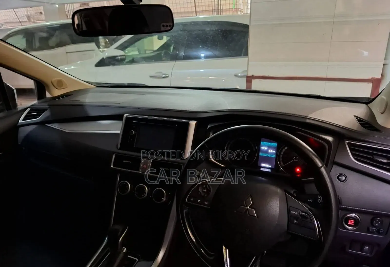 Mitsubishi Xpander Cross 2019 Brown