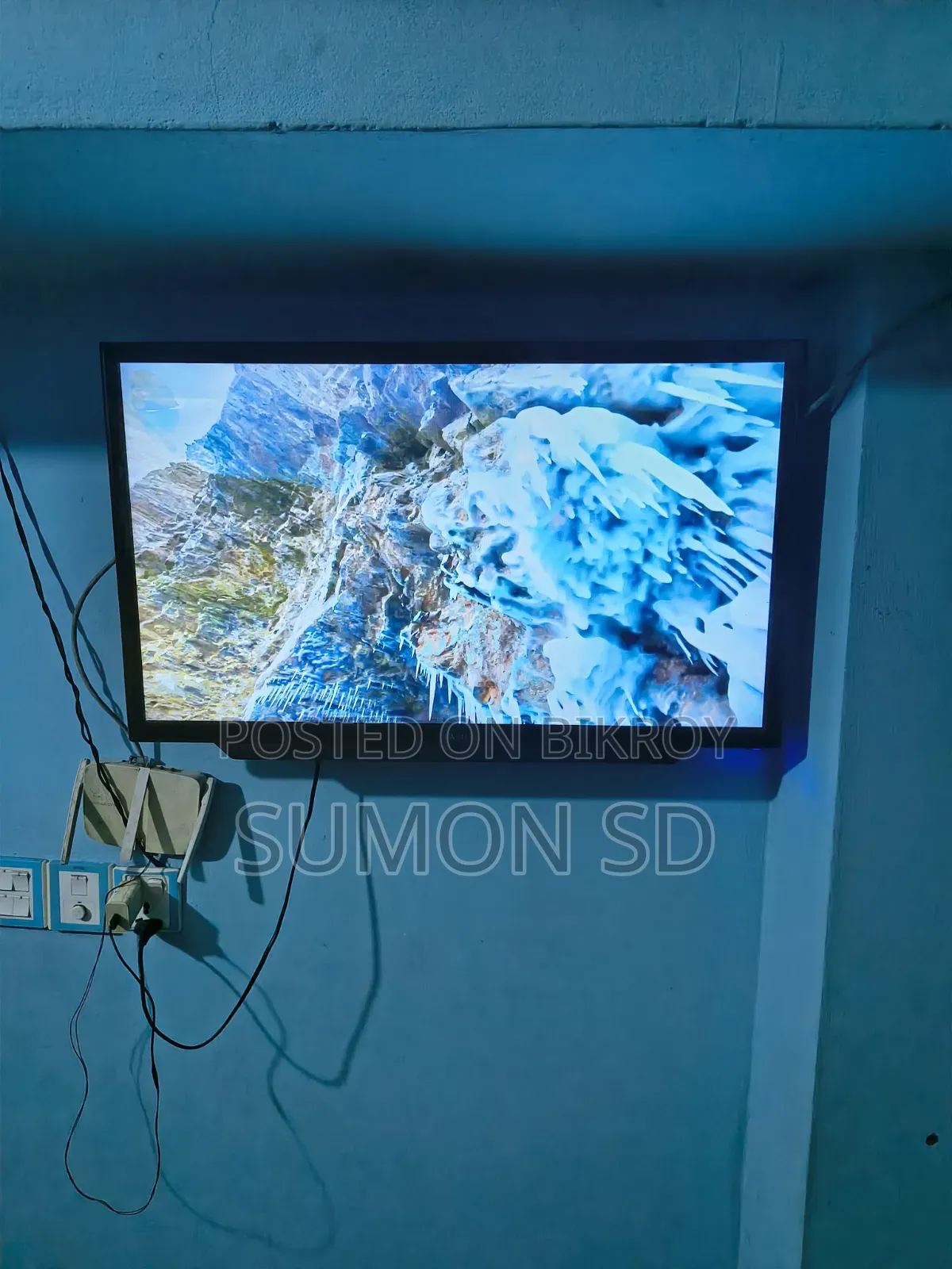 Smart LED TV 32"
