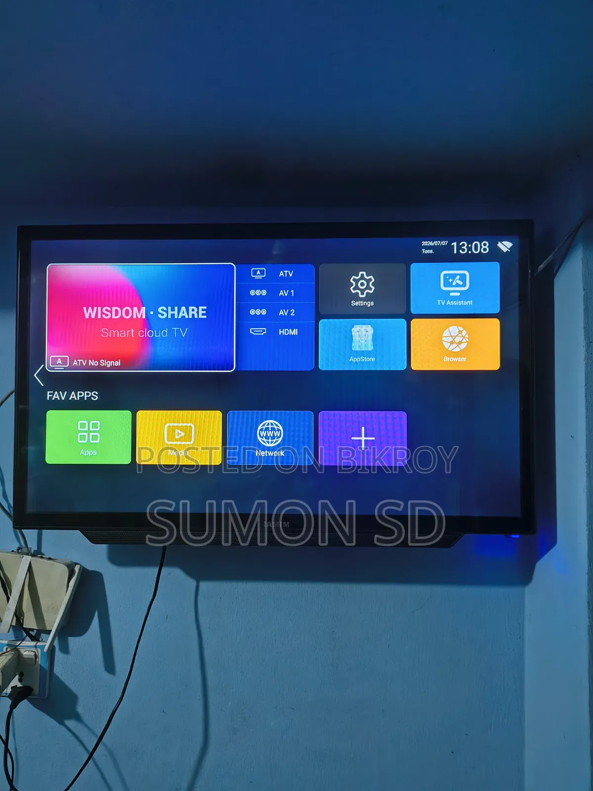 Smart LED TV 32"