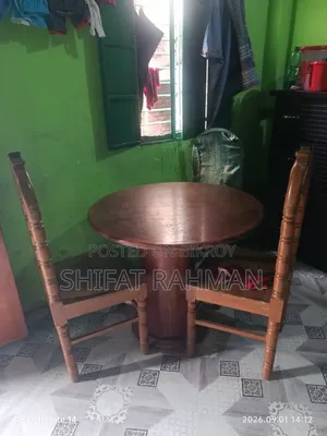 Chair Round Table