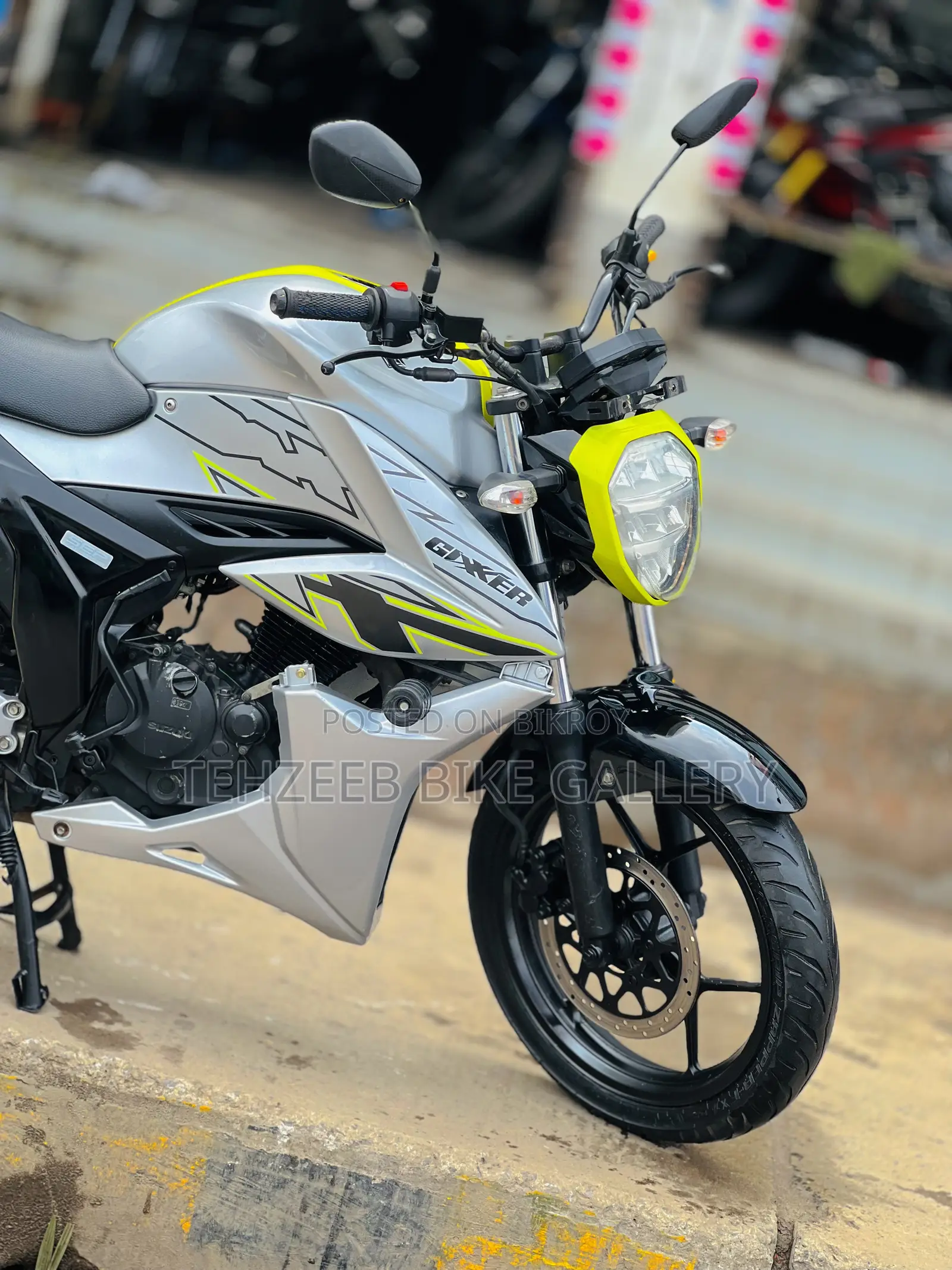 Suzuki Gixxer 2022 Silver
