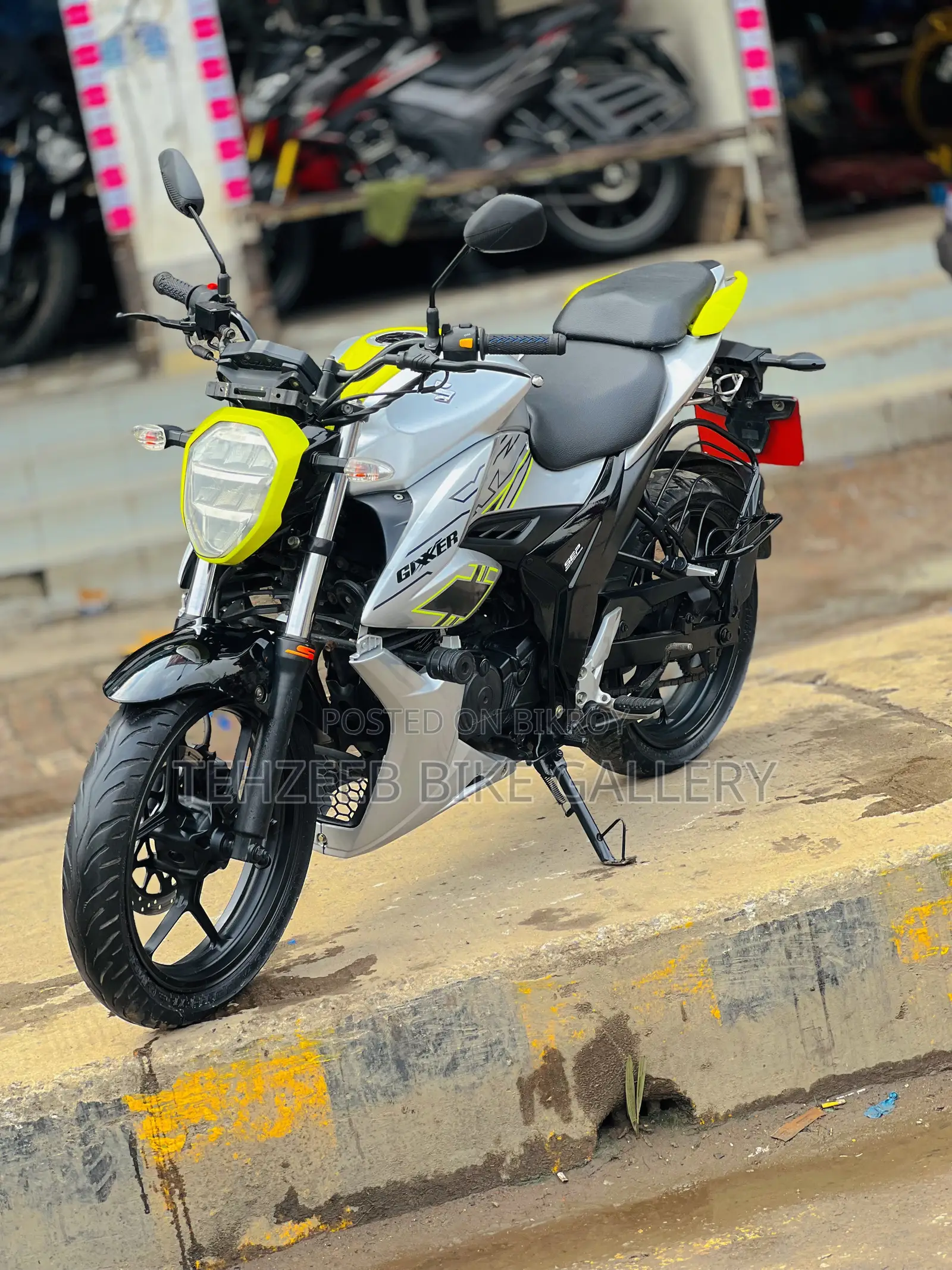 Suzuki Gixxer 2022 Silver