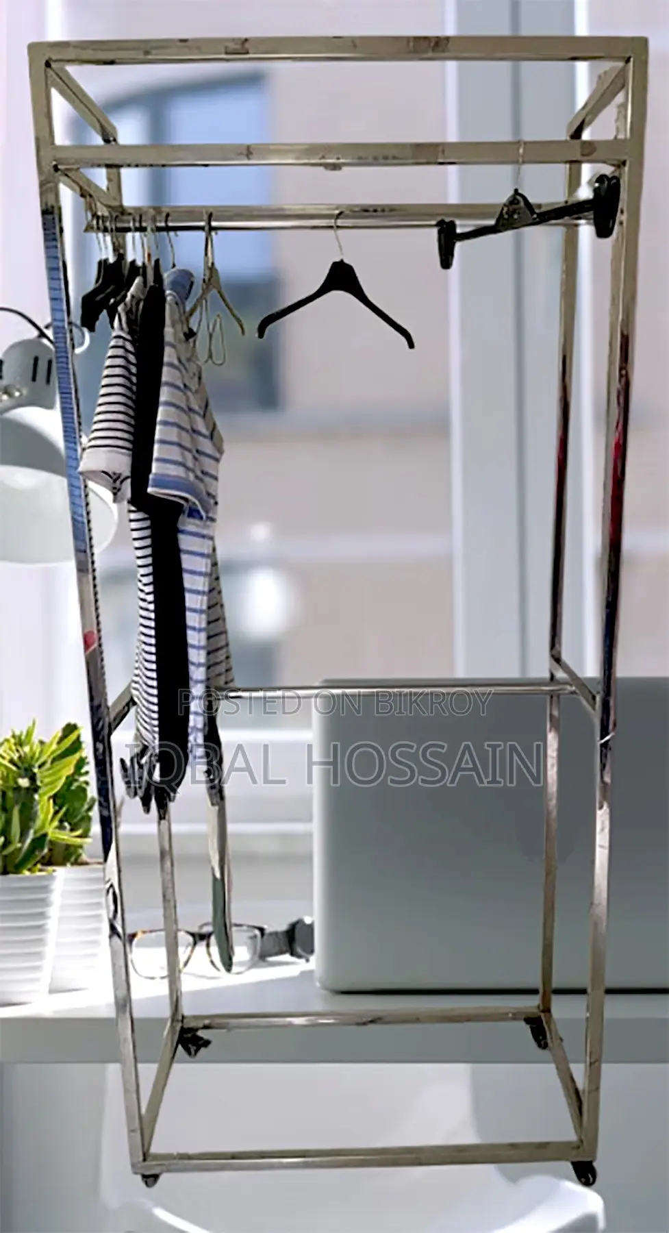 SS Display Hanger
