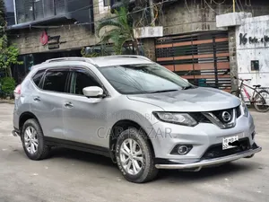 Nissan X-Trail 2.0 Petrol AWD 2013 Silver