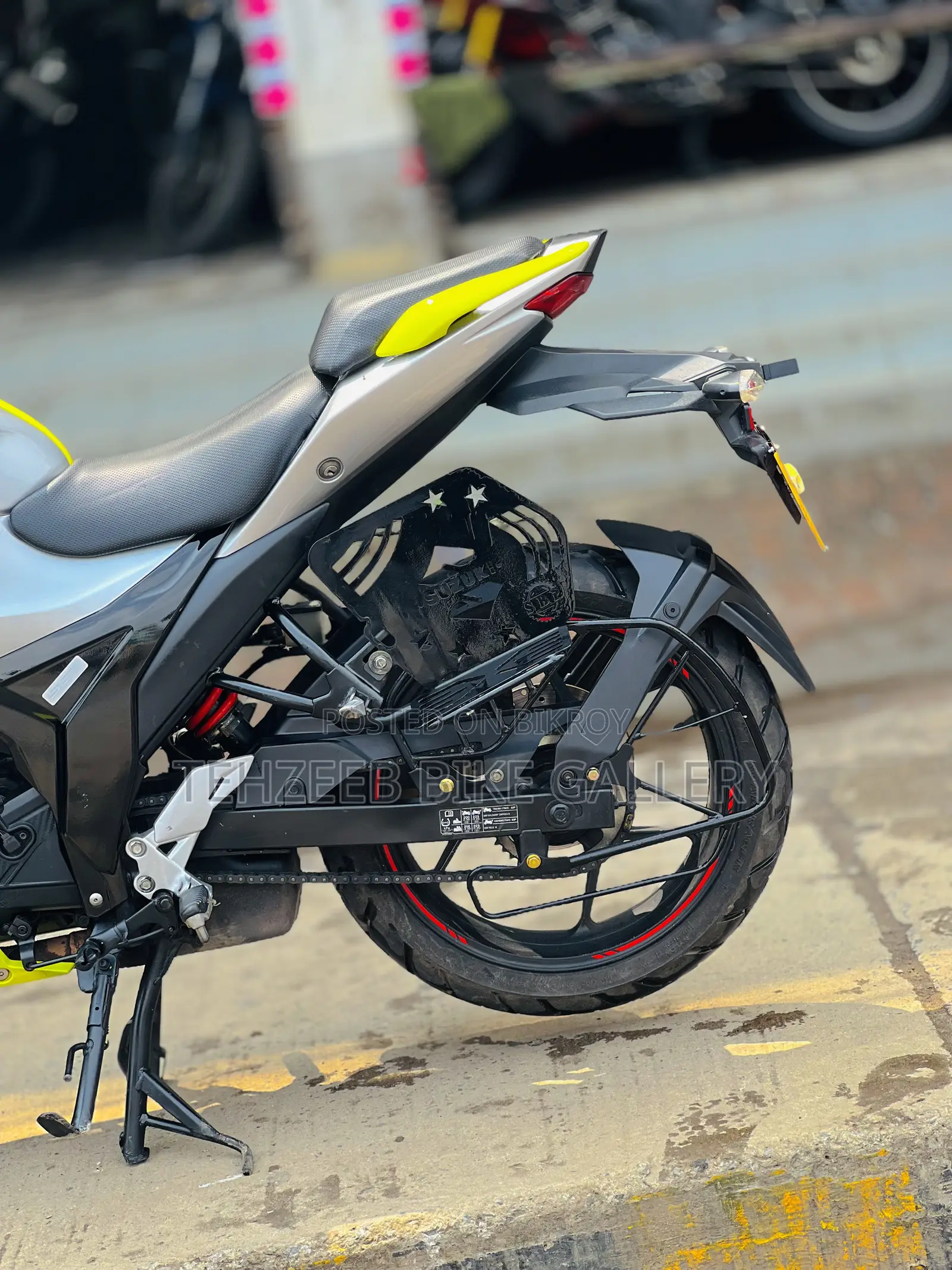 Suzuki Gixxer SF 2022 Silver
