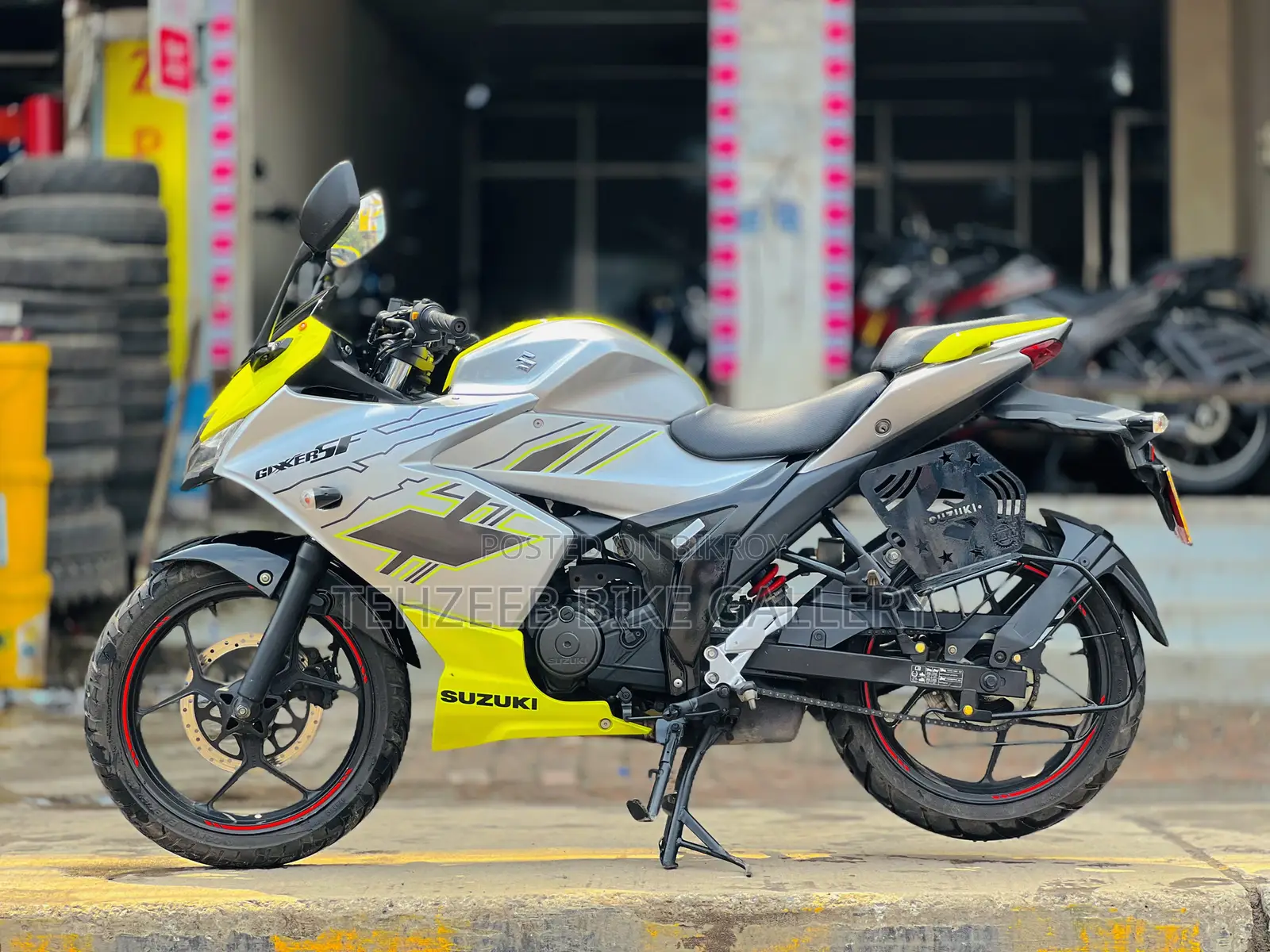 Suzuki Gixxer SF 2022 Silver