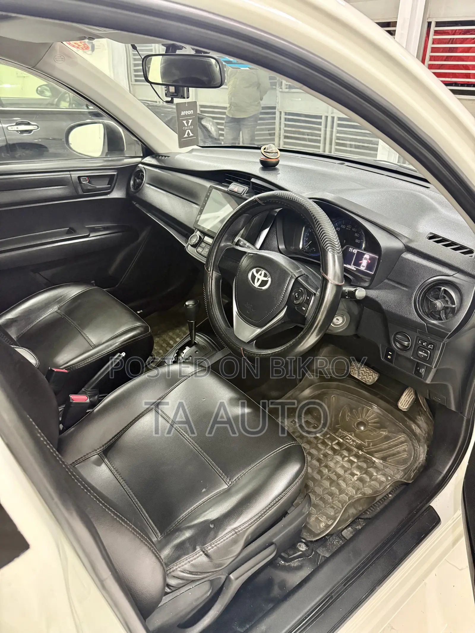 Toyota Axio 1.5 Hybrid 2WD 2015 White