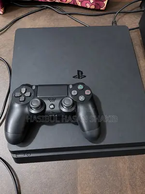 PS4 Slim 512 GB Used