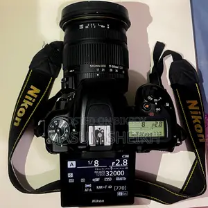 Camera Nikon D7500