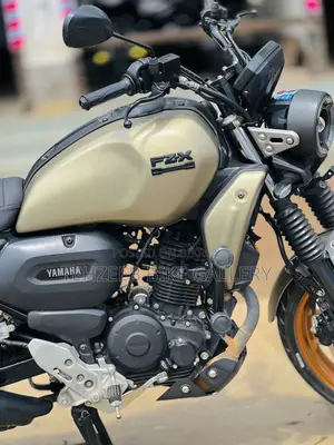 Yamaha FZ-X 2025 Gold