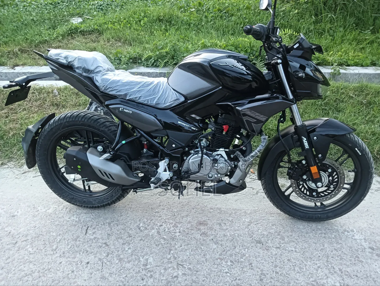 Hero Xtreme 125R 2026 Black