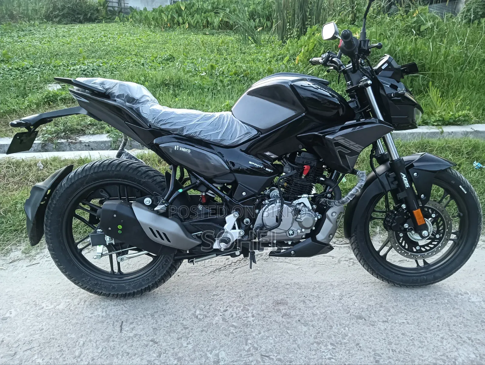 Hero Xtreme 125R 2026 Black