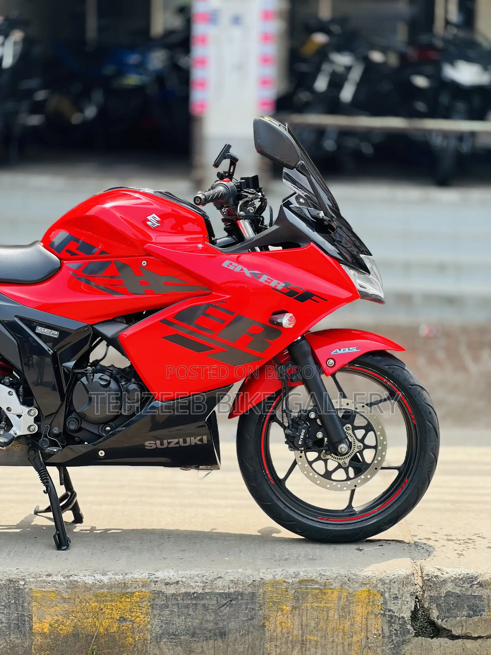 Suzuki Gixxer SF 2022 Red
