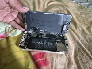 I Phone 12 Display