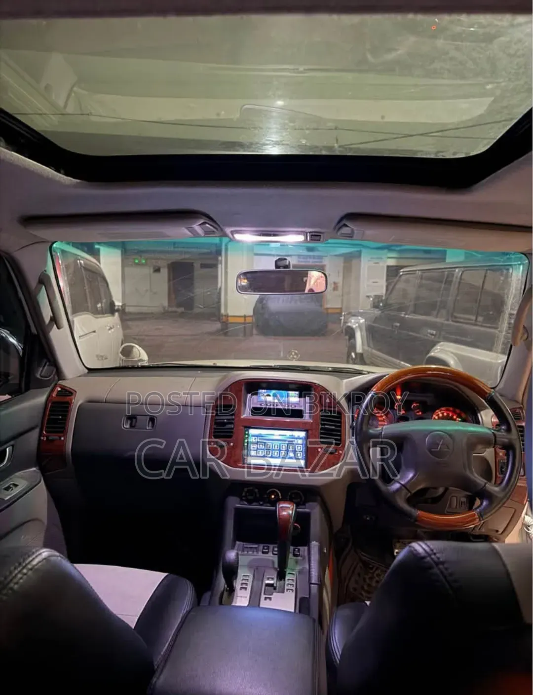 Mitsubishi Pajero Pininfarina 2004 White