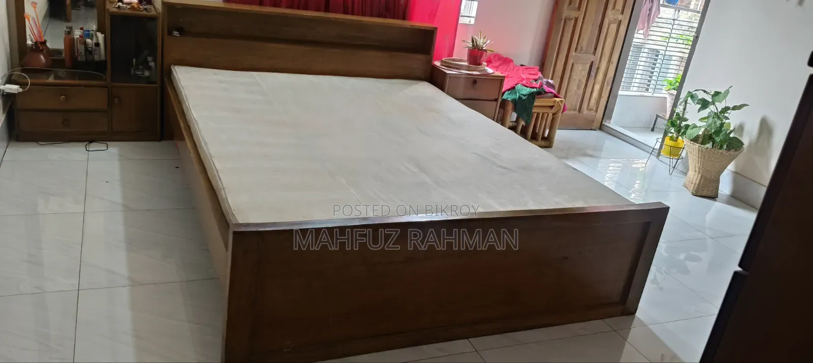 Shegun Bed 5 Feet by 6.5 Feet