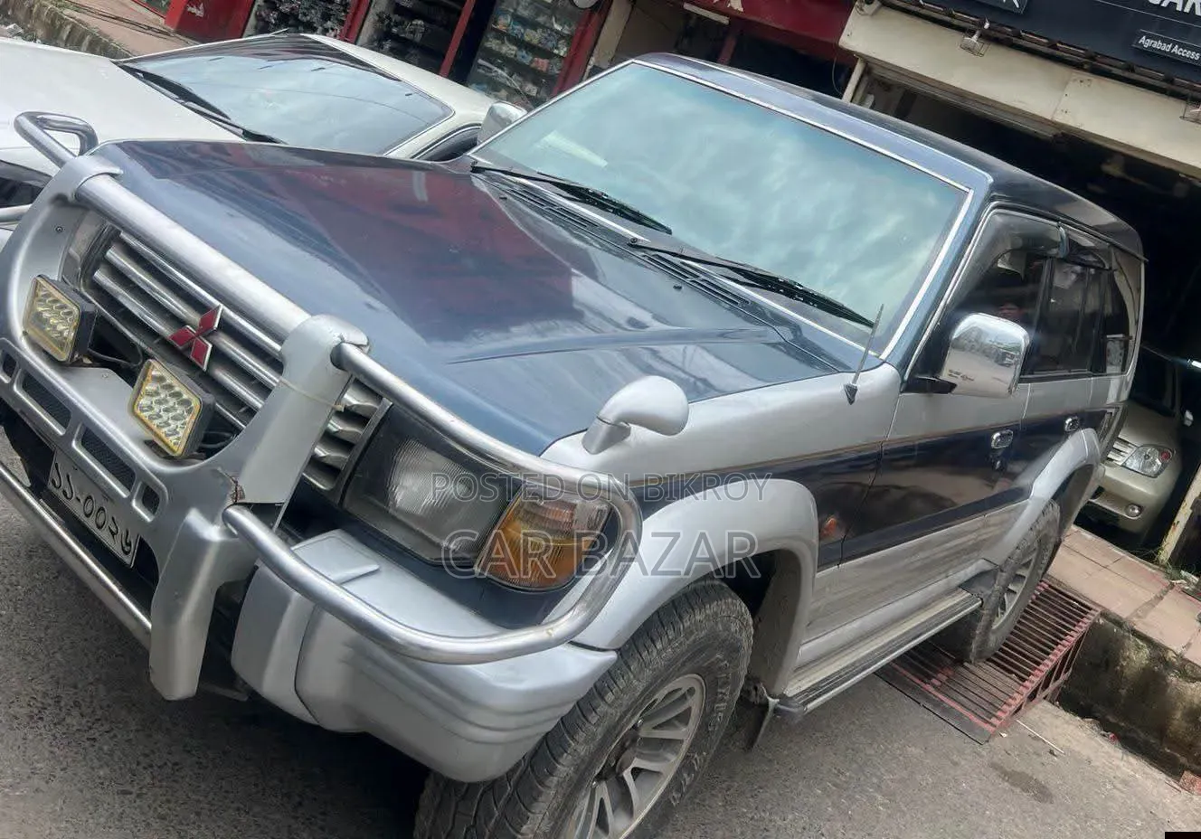 Mitsubishi Pajero 1994 Silver