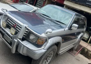 Mitsubishi Pajero 1994 Silver