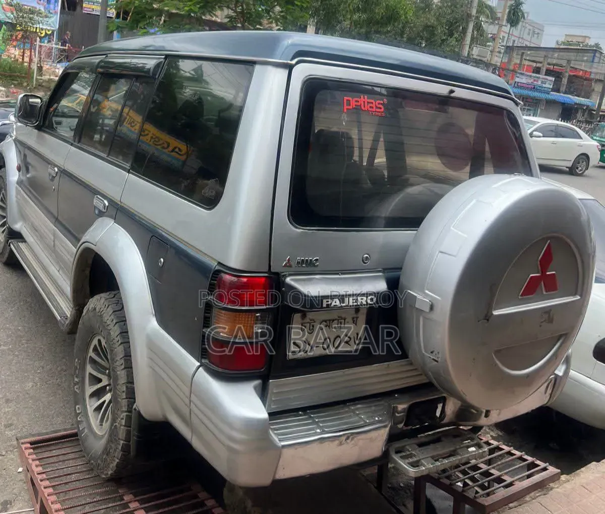 Mitsubishi Pajero 1994 Silver