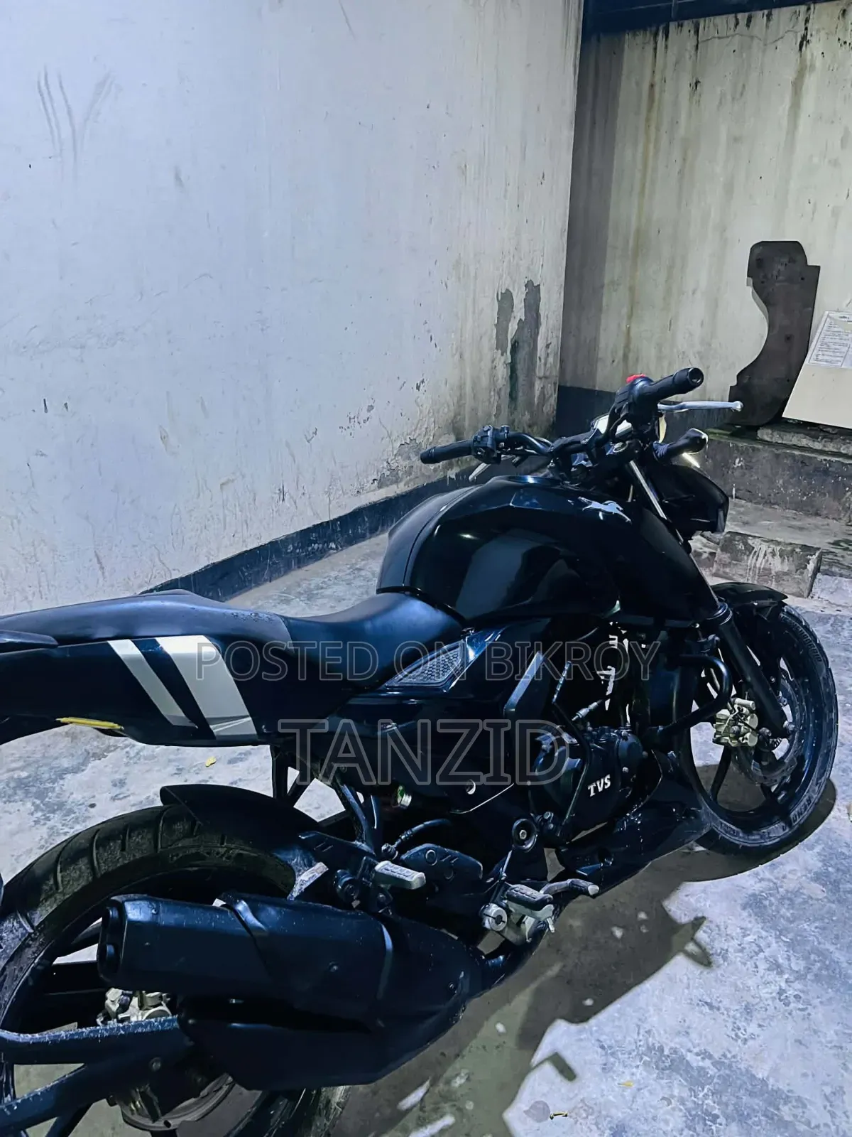 TVS Apache RTR 160 2V ABS 2022 Black