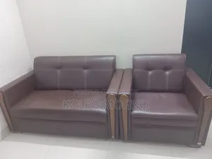 Sofa.full Brand-New Condition No Scratch.